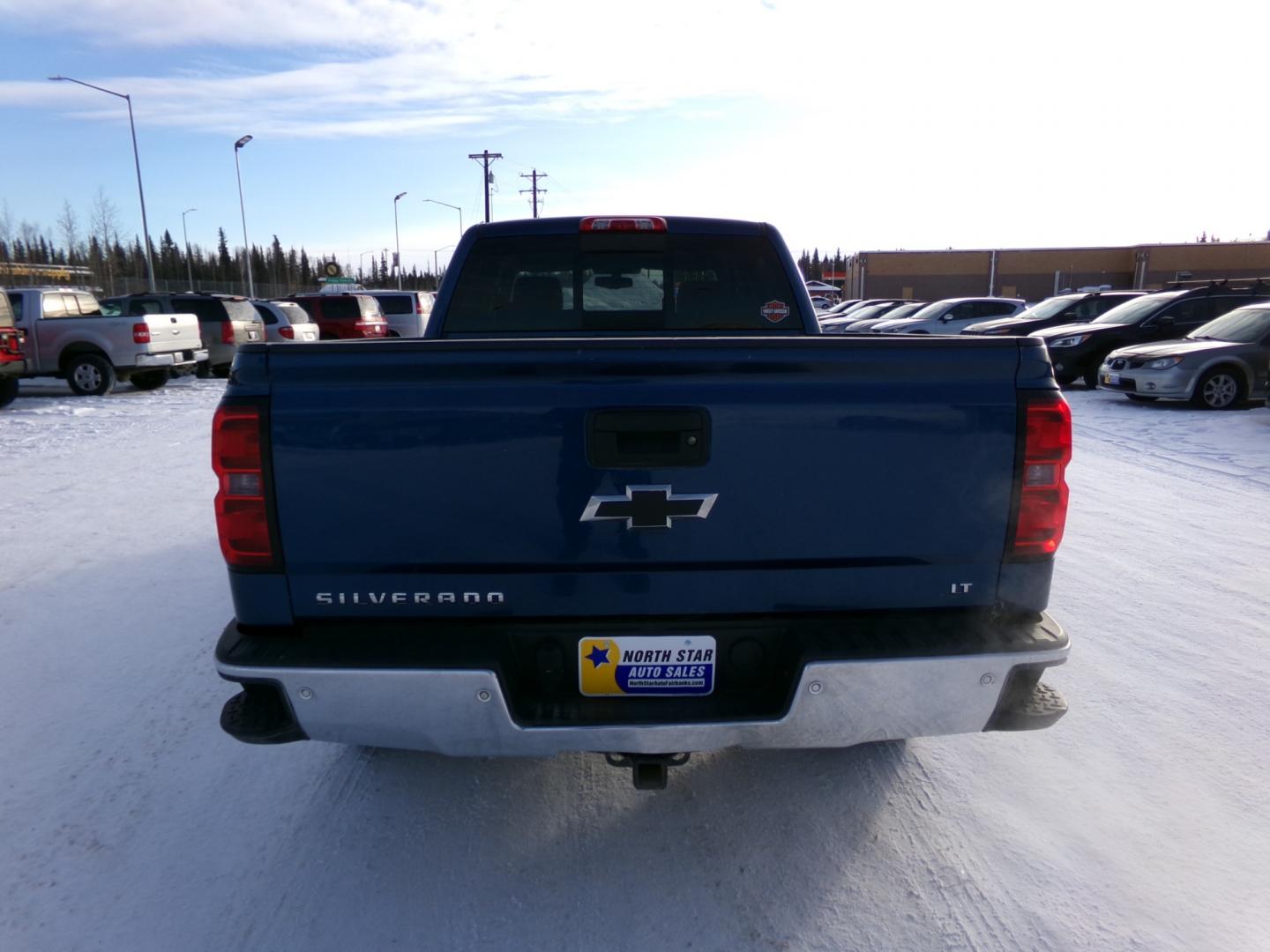 2015 Blue /Black Chevrolet Silverado 1500 LT Z71 Crew Cab 4WD (3GCUKREC6FG) with an 5.3L V8 OHV 16V engine, 6-Speed Automatic transmission, located at 2630 Philips Field Rd., Fairbanks, AK, 99709, (907) 458-0593, 64.848068, -147.780609 - Photo#3